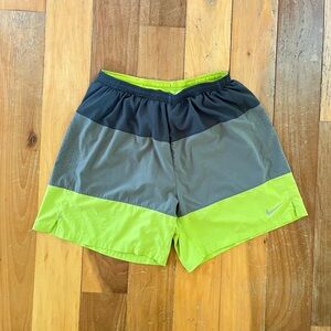 Mens XL Nike dri-fit shorts